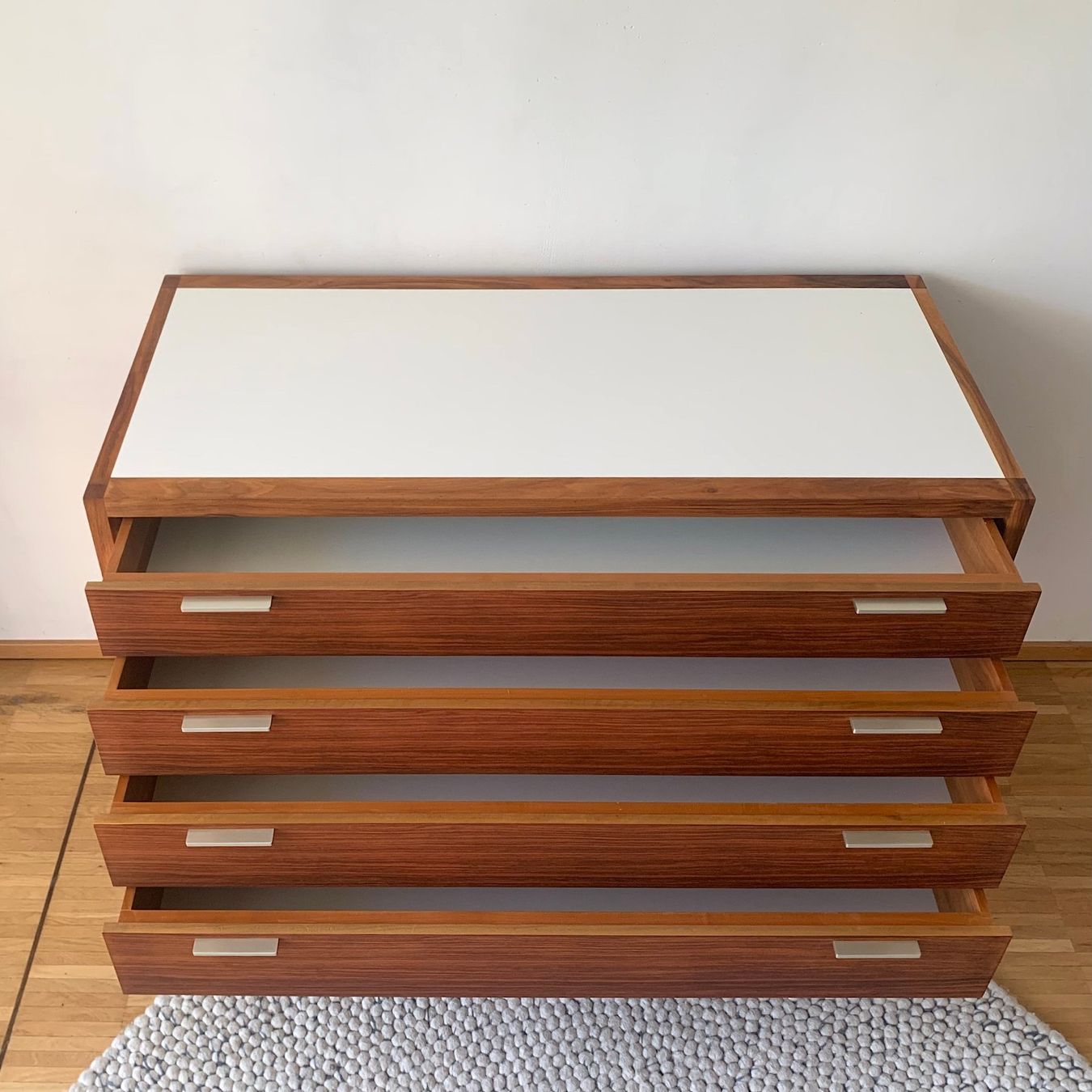 Cassettiere: Kommode/Sideboard aus den 60/70er Jahren – Usato da Winterthur venduto da Trouvailles-77 5