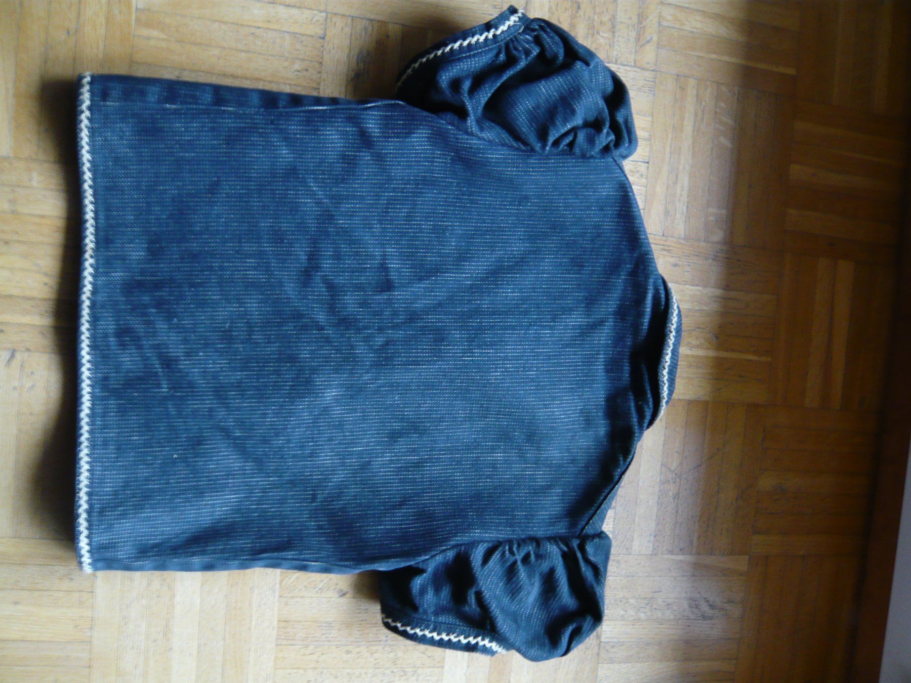 Vestes: ANCIEN BREDZON  TAILLE S – D'occasion à Echallens par  3