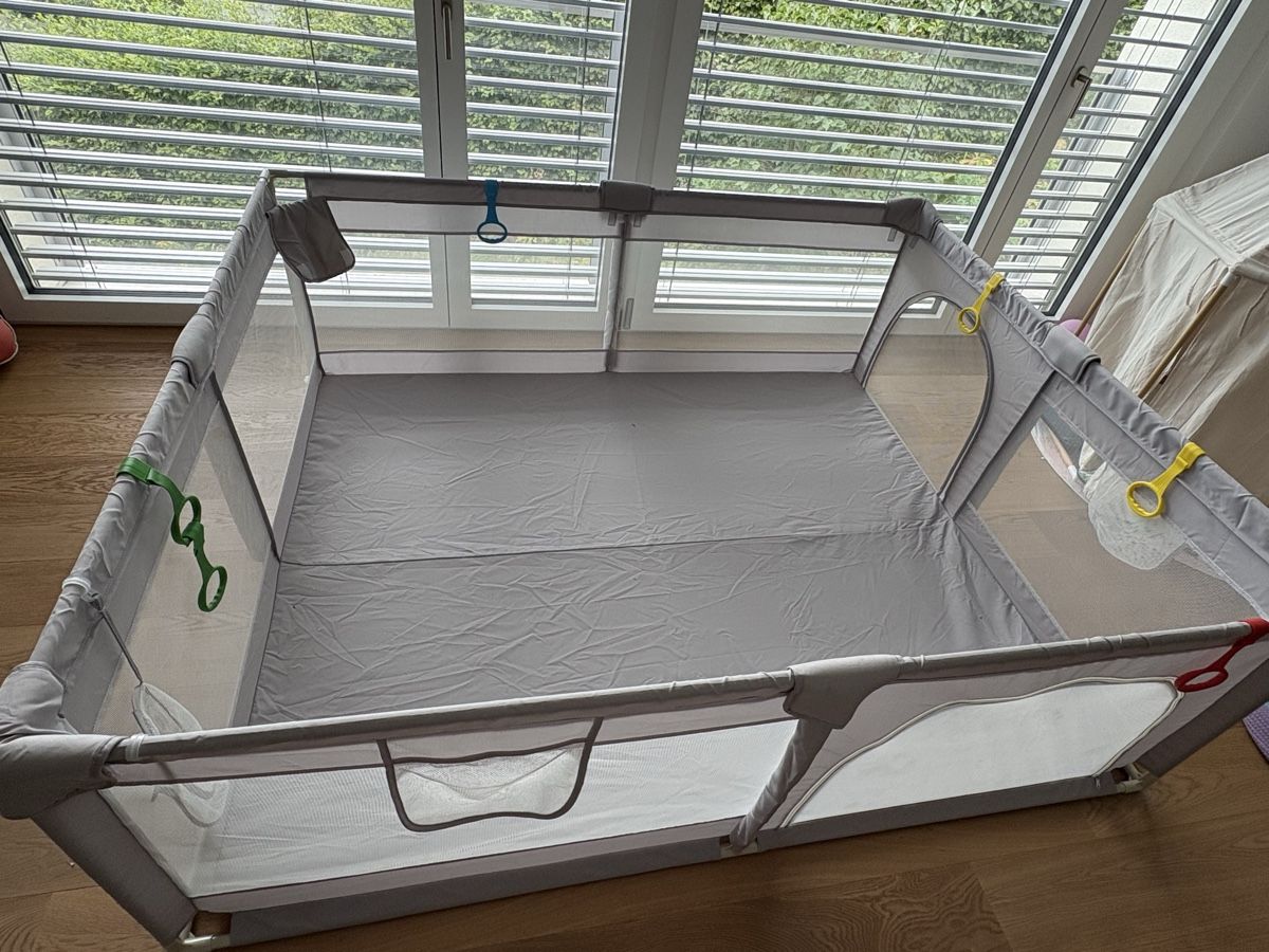 Box & Barriere di sicurezza: Play pen for baby 162x200 – Usato da St. Gallen venduto da ott_f827 1