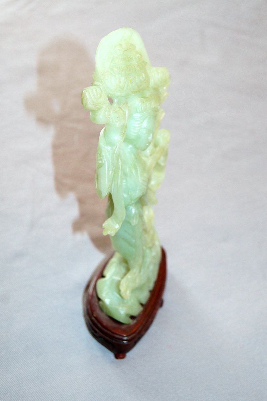 Skulpturen & Statuen: Anmutige Guanyin aus Jade – Gebraucht aus Geroldswil von ARTEFACTO 8