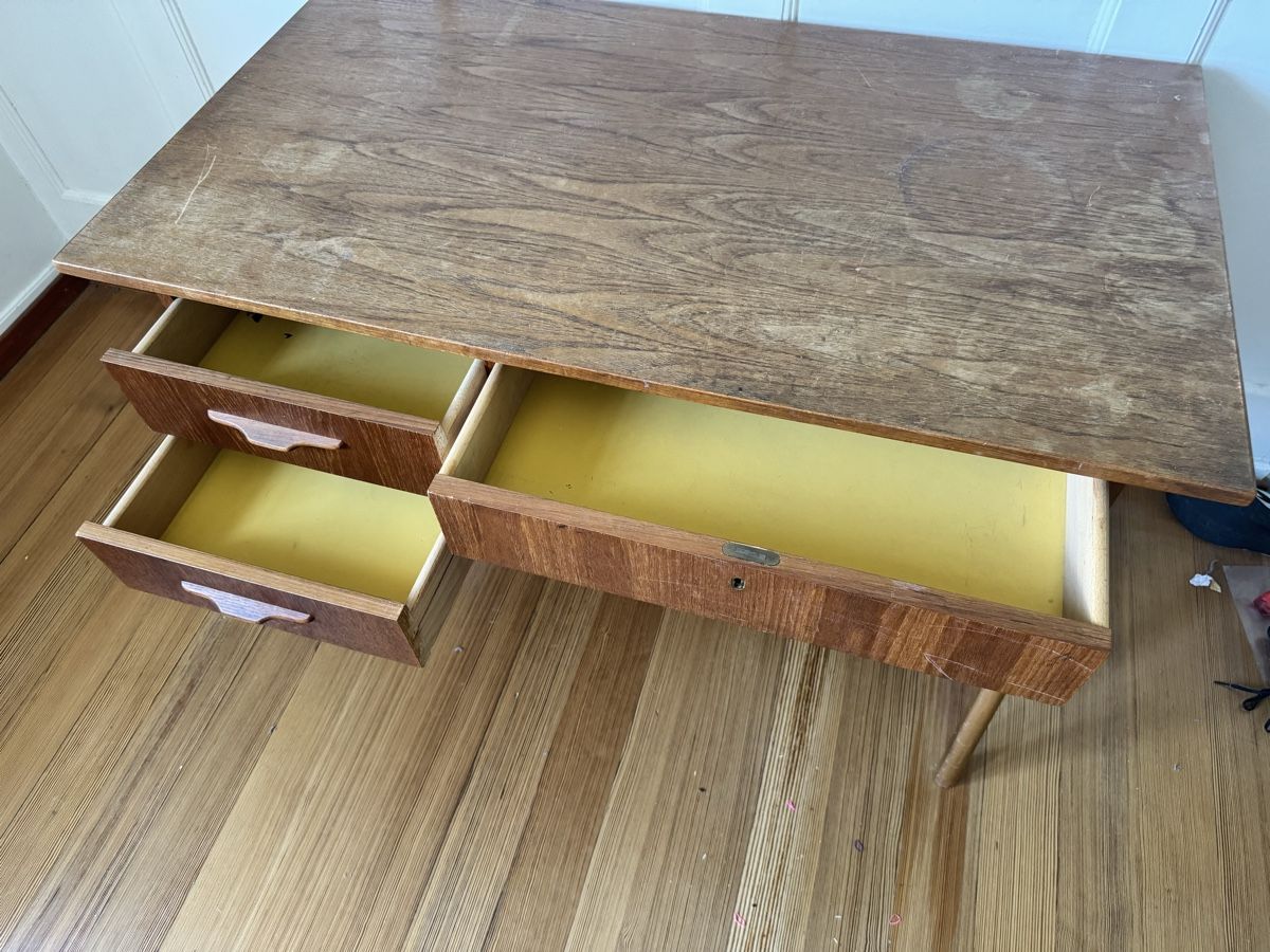 Scrivanie: Mid-Century dänischer Schreibtisch – Usato da zürich venduto da goldklumpen 3