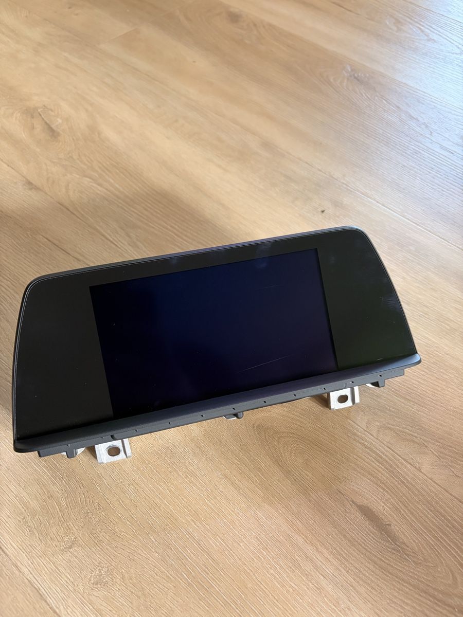 BMW Tutti pezzi di ricambio auto: Original BMW 1er 2er 3er Display 6.5" CID Mid  – Usato da Liestal venduto da luc_6myr 2