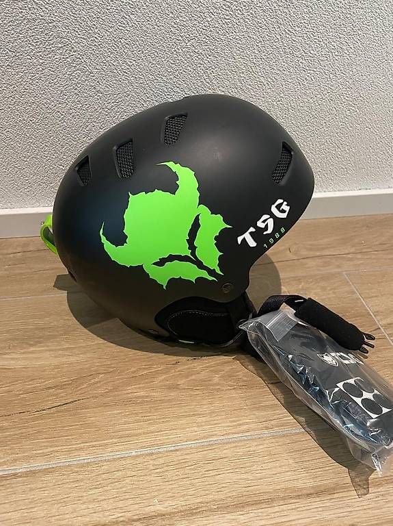 Caschi: TSG Skihelm – Usato da Davos Wolfgang venduto da ClaLietha