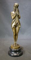 schöne, kleine Bronze Skulptur, Mädchen Figur