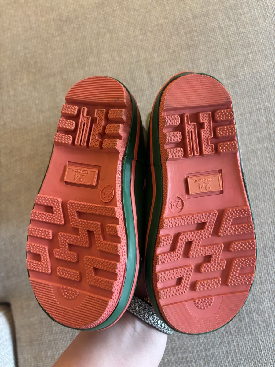 Scarpe per ragazzi: Gummistiefel Kinder Gr. 24 – Usato da Urtenen-Schoenbuehl venduto da sunshine139 2