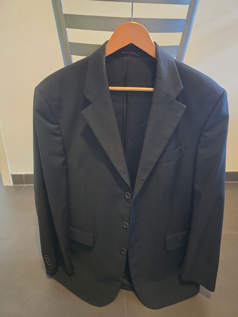Pierre Cardin Completi: Costume anthracite Pierre Cardin taille 42 – Nuovo (secondo la descrizione) da Delémont venduto da bouboute01
