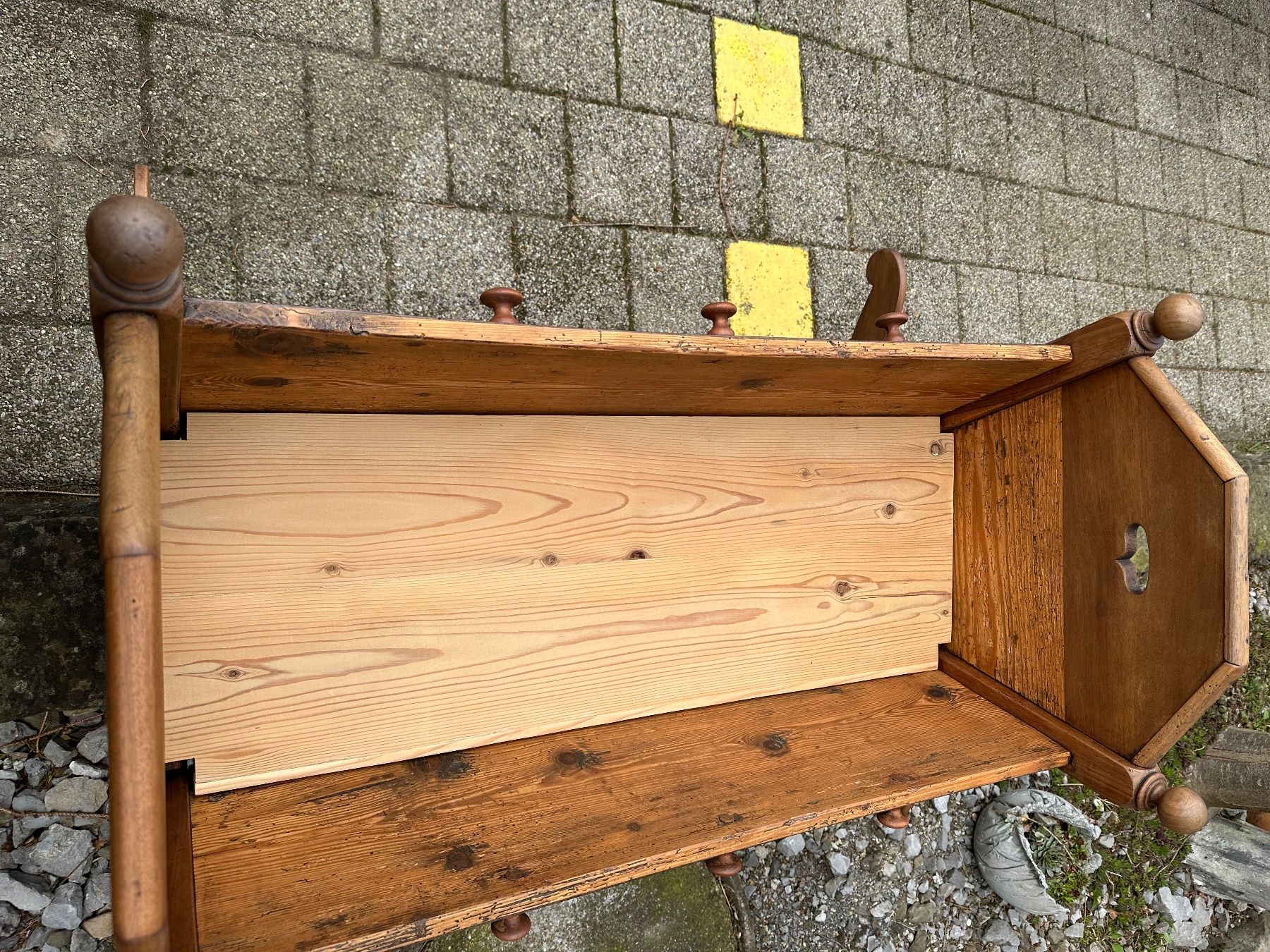 Letti: Antike Holzwiege – Usato da Wittenbach venduto da mar_69t6 8
