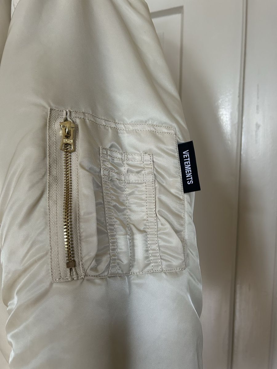 Giacche: Vetements Bomber – Nuovo (secondo la descrizione) da St. Gallen venduto da misvakall 4