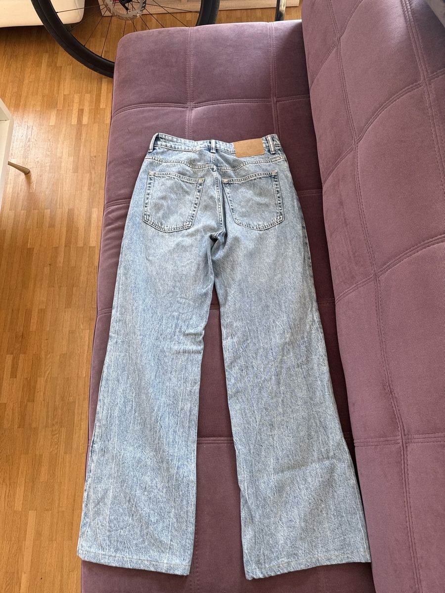 H&M Jeans: JEANS H&M bleu clair – Usato da Bellevue venduto da msk_p85d 1