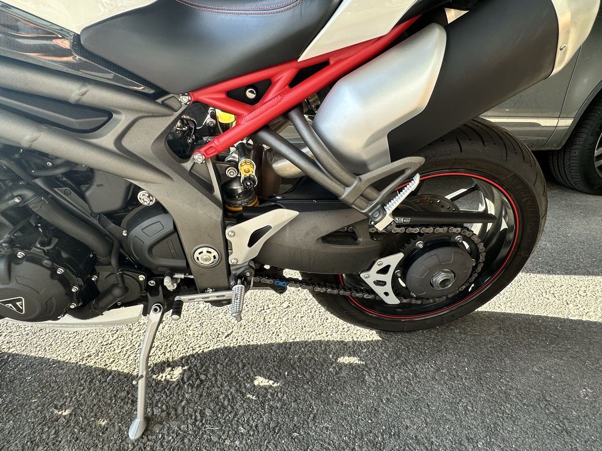 Strada: Triumph Speed Triple 1050 R – Usato da Wileroltigen venduto da torro11 4