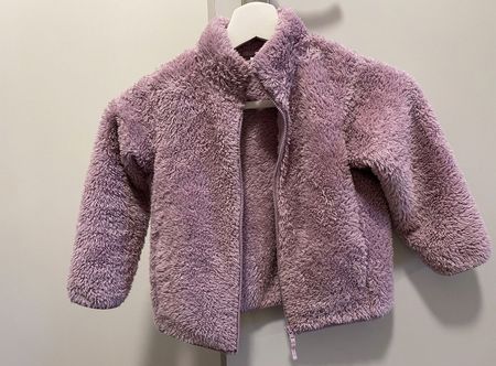 Veste polaire moelleuse Uniqlo Kids, violette, taille 3-4 an