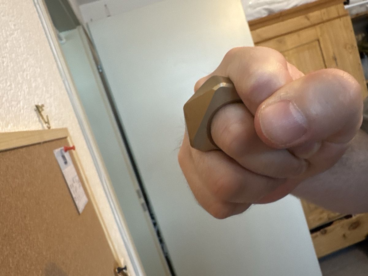 Ringe: Massiver Metall Ring goldfarben EDC Gadget robust CNC Design – Neu (gemäss Beschreibung) aus Au/Zh von BuwBuw94 4