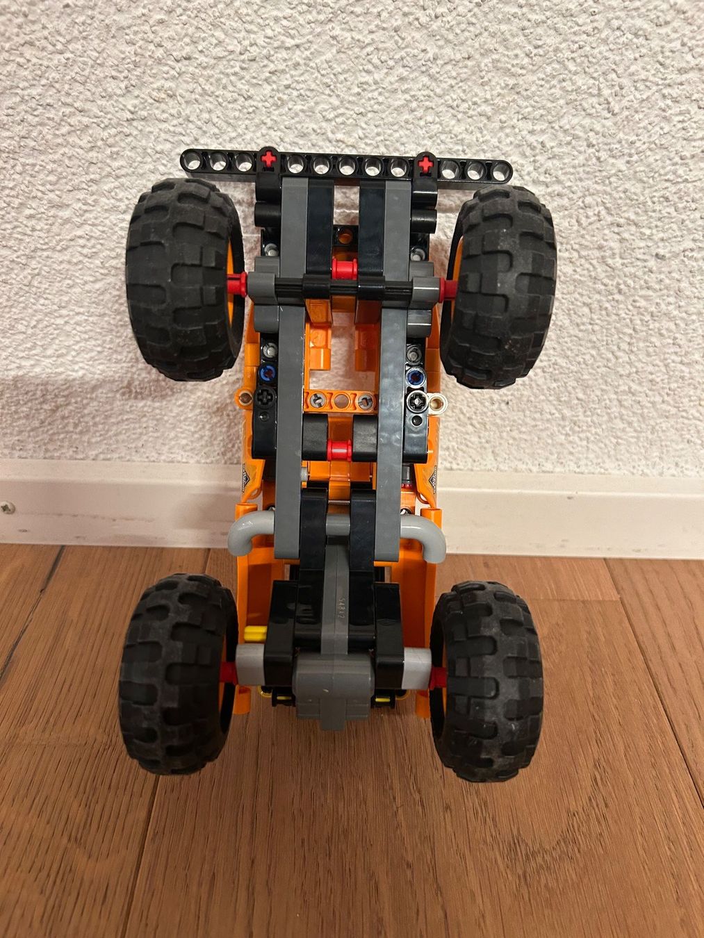 Lego Spielzeuge: LEGO TECHNIC Monster Jam - El Toro Loco 42135 – Gebraucht aus Grub AR von DukeStatham 6
