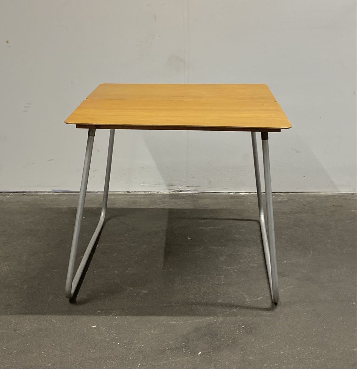 Tische: Mid century Klapptisch im Bauhaus Design – Gebraucht aus Burgdorf von swintila 6