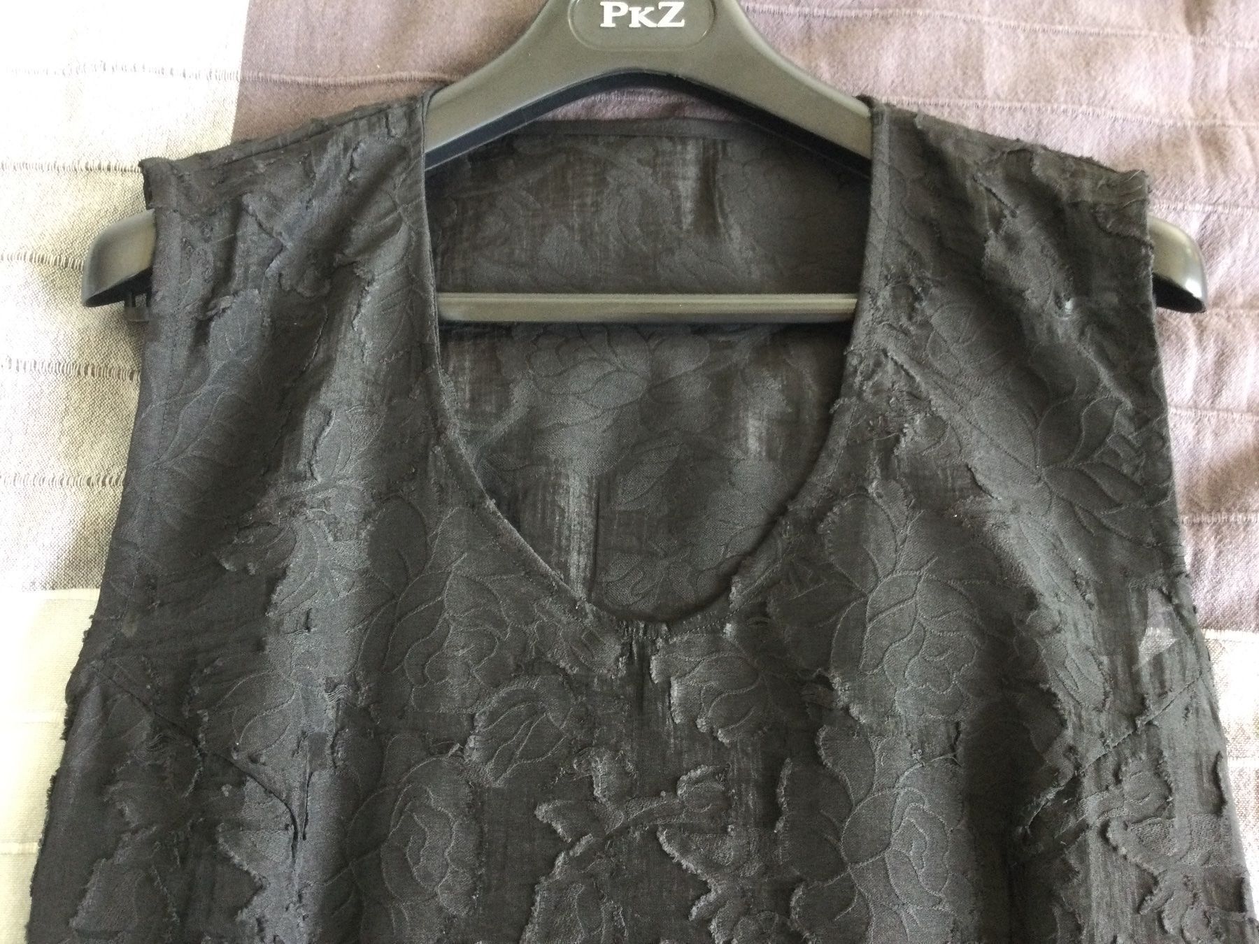 Tute: Sommer Schwarz Kleid, Gr 38 – Usato da Zürich venduto da VorlonShadow