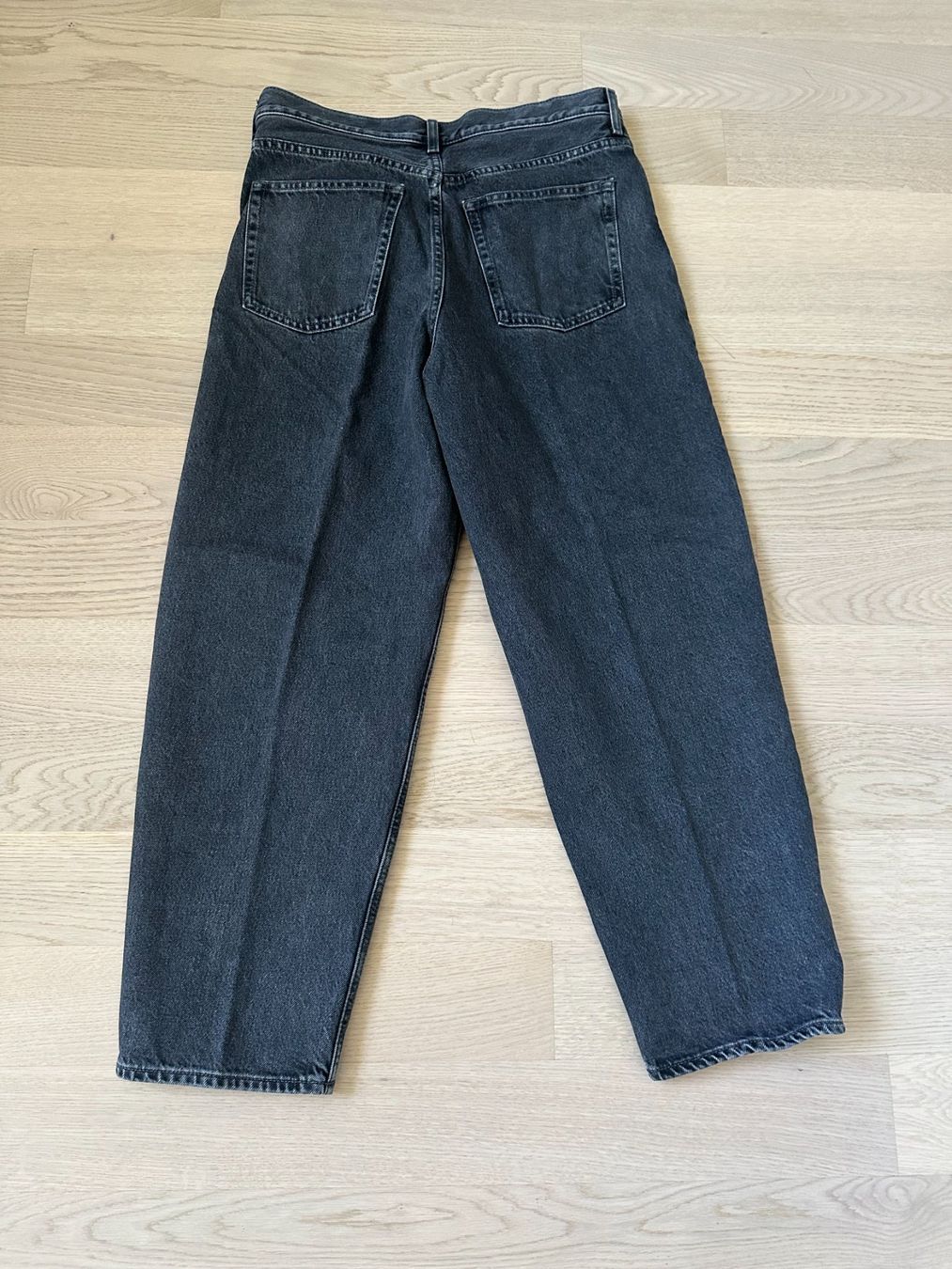 Cos Jeans: Jeans grau von COS – D'occasion à Zürich par Rigiblick2 1