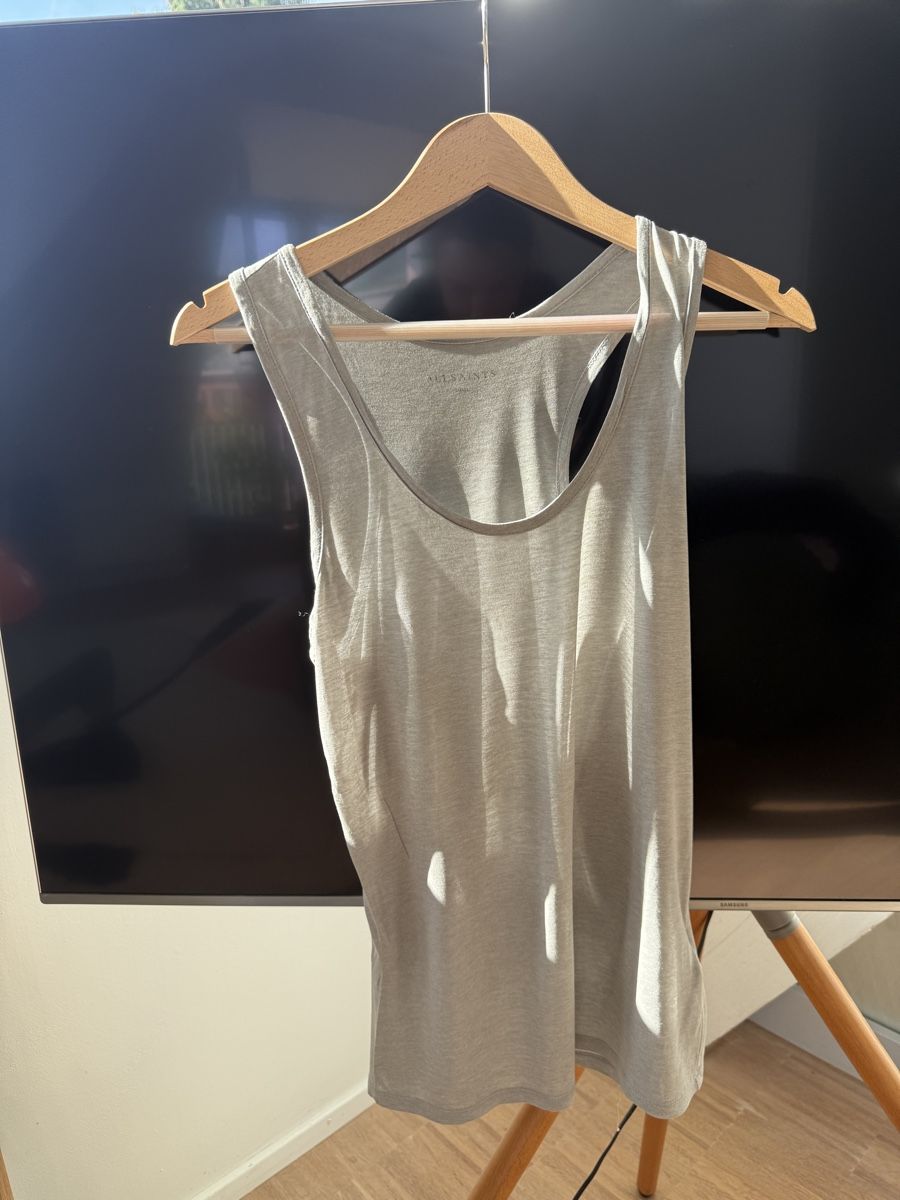 Allsaints Top: ALLSAINTS Modal Silk Top grey size S – Usato da zug venduto da Inaar
