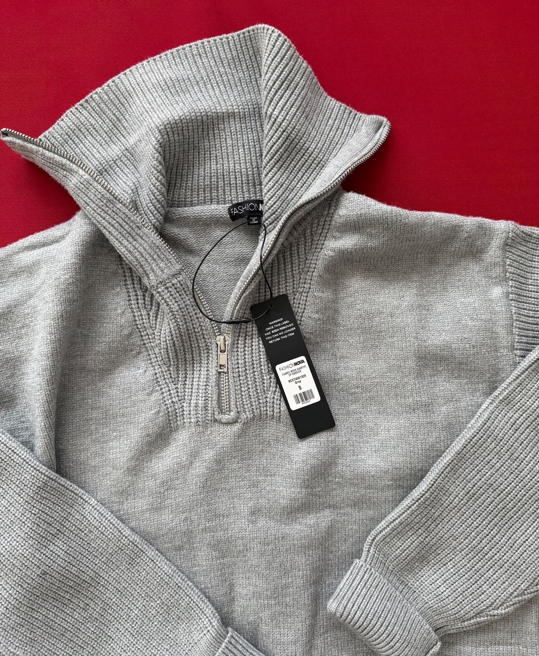 Pullover & Sweatshirts: Fashion Nova Pullover – Neu (gemäss Beschreibung) aus Baar von and_x9gz 2