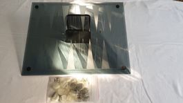 Elegantes Backgammon Set aus Glas für gemütliche Abende