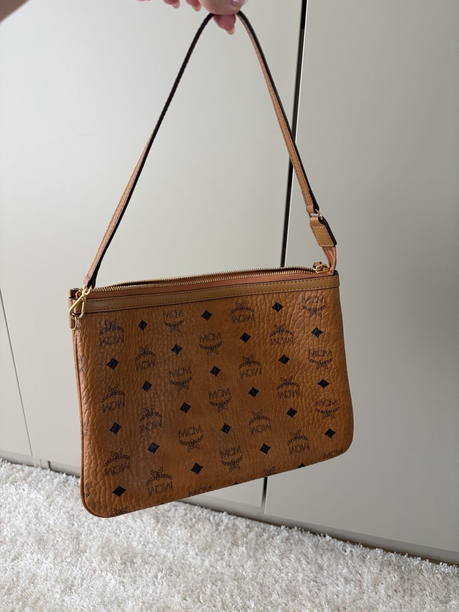 Mcm Borse da donna: MCM Pouch – Usato da Lenzburg venduto da lejlaimamovic 3