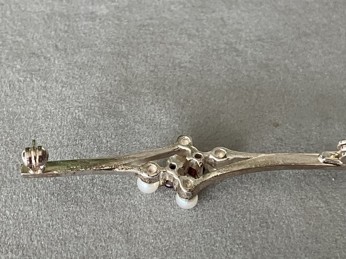 Spille & Fermagli: Alte Silber Brosche 800er 4 Perlen 2 Rubine 4,5 cm – Nuovo (secondo la descrizione) da Flums venduto da mya_2lh9 2