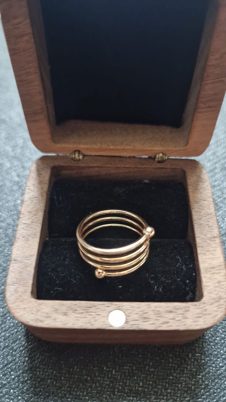 Anelli: Ring chromstahl, goldfarbend Grösse 52 – Nuovo (secondo la descrizione) da St.Gallen venduto da Dombidor
