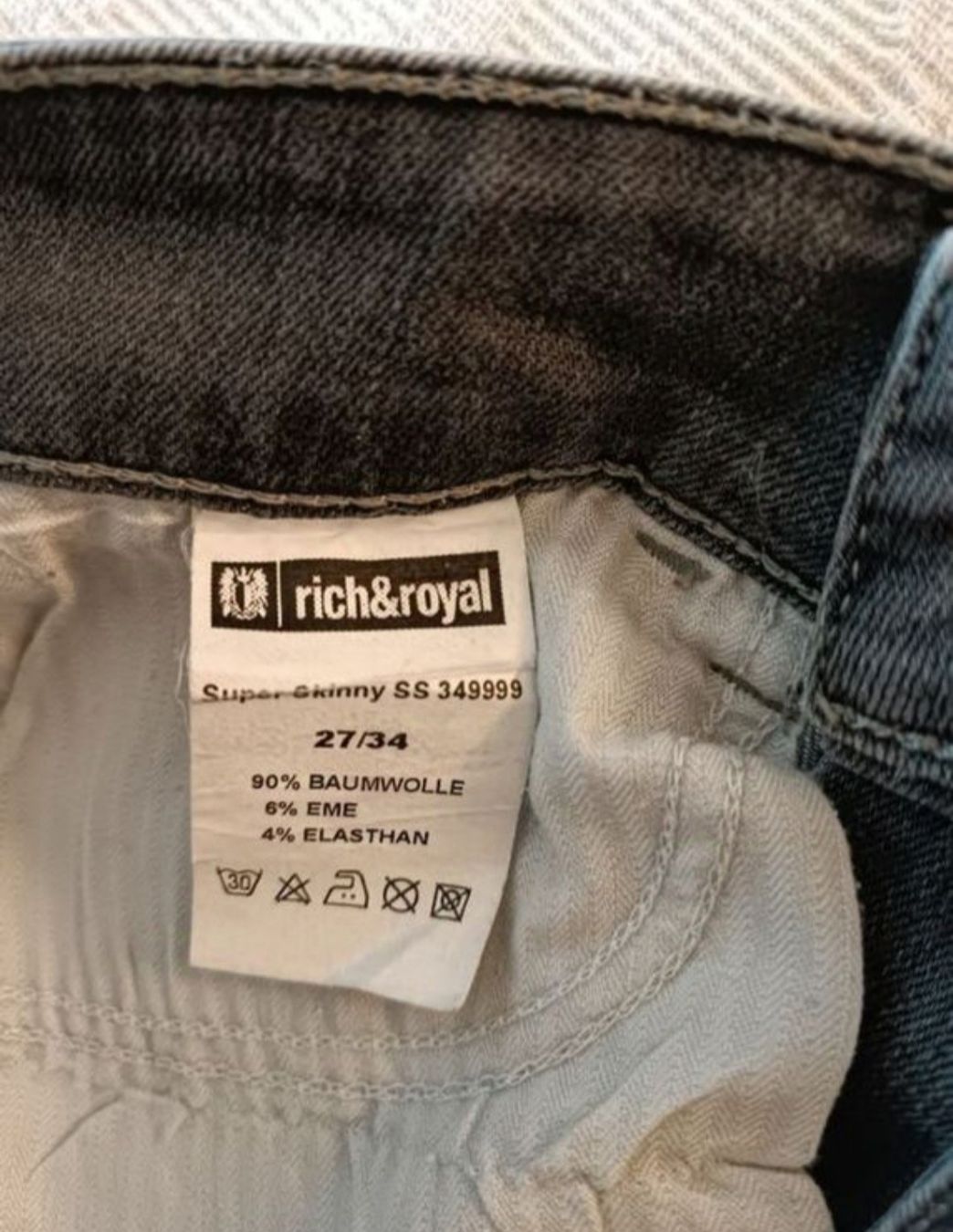 Rich & Royal Jeans: Designer Jeans Rich&Royal Gr 27/34 – Nuovo (secondo la descrizione) da Binz venduto da julijuli 2