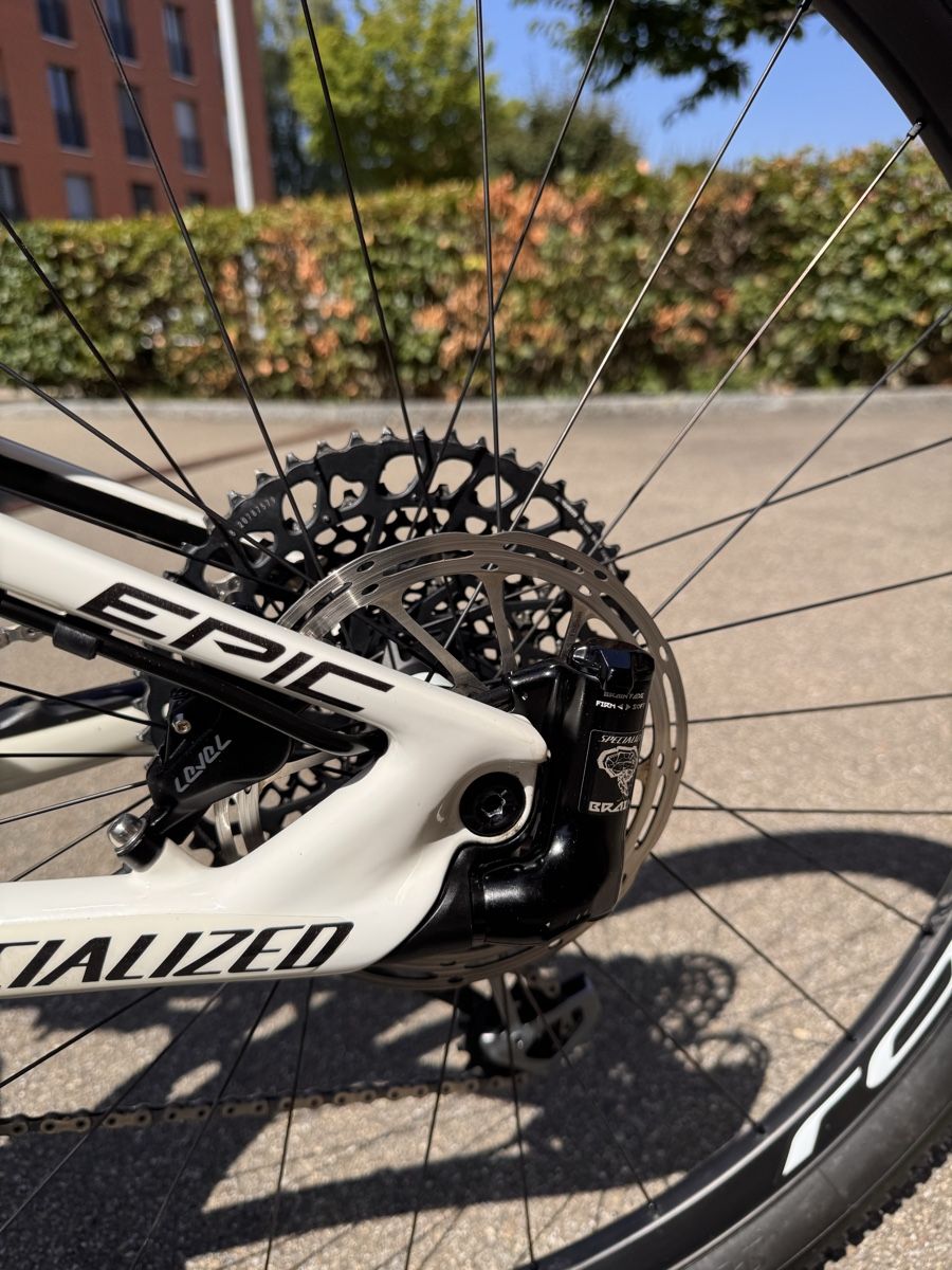 Specialized Biciclette: Specialized Epic Pro Gr. S – Usato da St. Gallen venduto da psc_rd7w 5