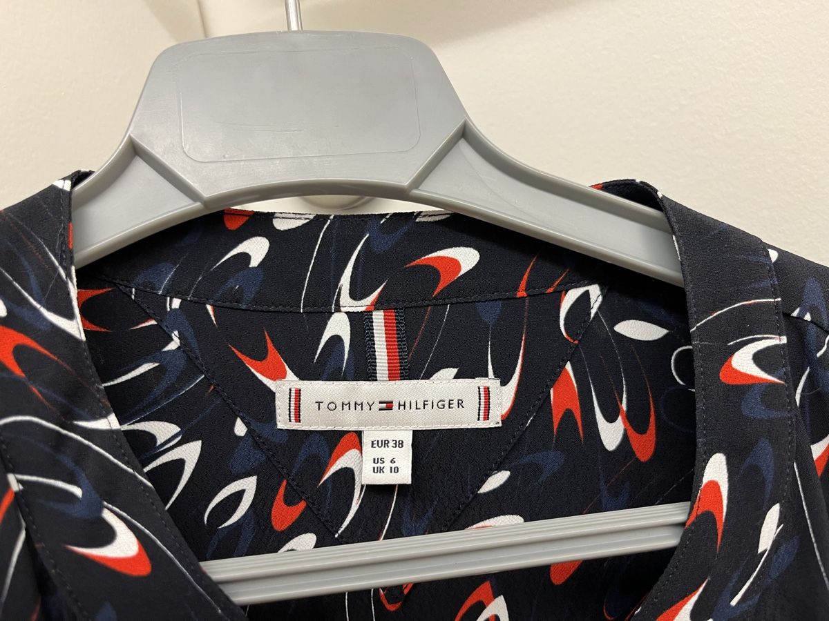 Tommy Hilfiger Chemisiers: Bluse von Thommy Hilfiger – Neuf (Voir description) à Ebmatingen par Golferin03 3