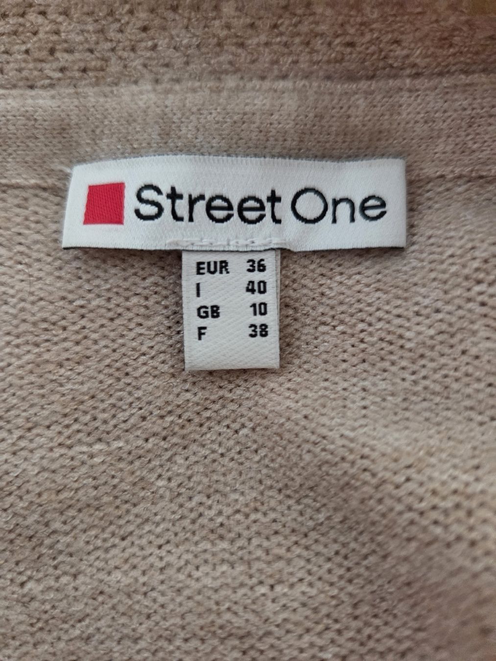 Giacche: schöne Strickjacke Street One – Usato da Wiesendangen venduto da Sinhuk 1