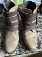 K+W Stiefeletten braun mit Schnallen guter Zustand