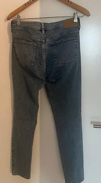 Jeans: Sisley Jeans - 34, 2 – Gebraucht aus Wauwil von est_r5td 1
