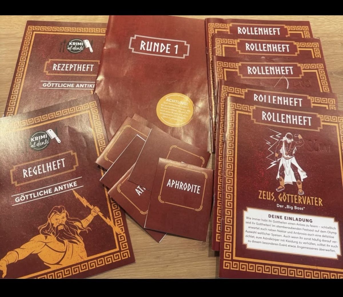 Giochi: Krimidinner: göttliche Antike – Nuovo (secondo la descrizione) da Erlinsbach SO venduto da Veelvet42 1