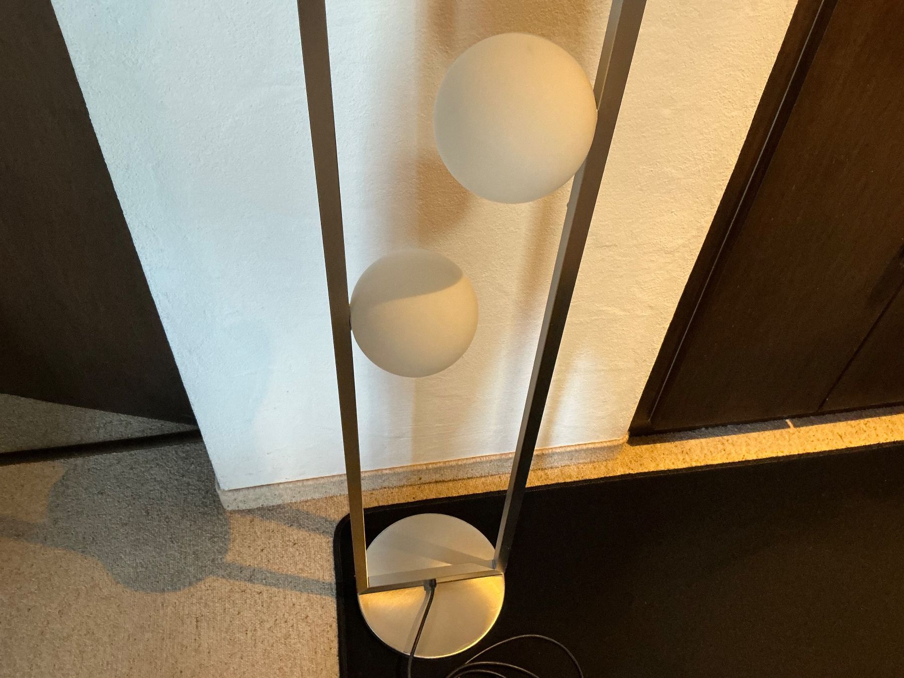 Lampade: Stehlampe mit 4 Halogen Kugelleuchten – Usato da Neerach venduto da Amtrak283 3