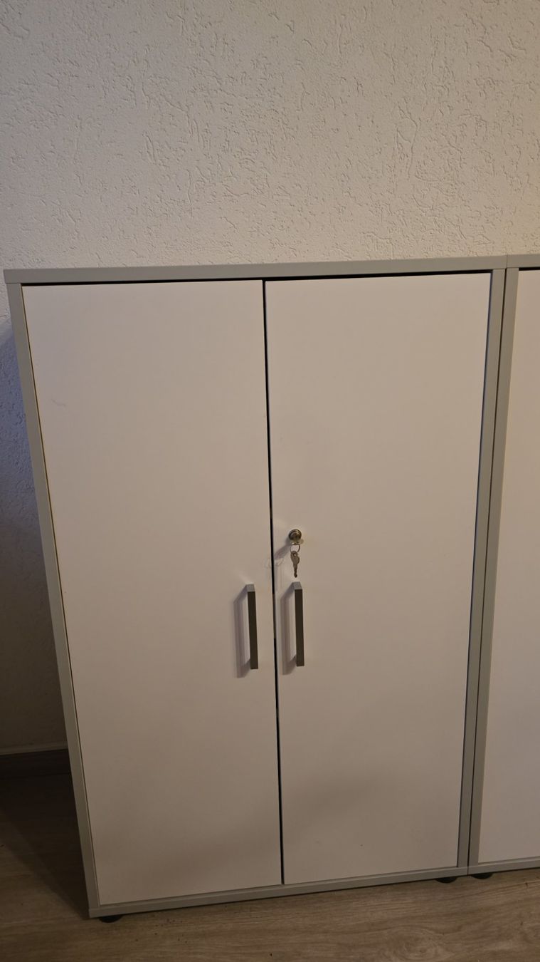 Schränke: Büromöbel – Gebraucht aus Fahrwangen von ath_9s2l 1