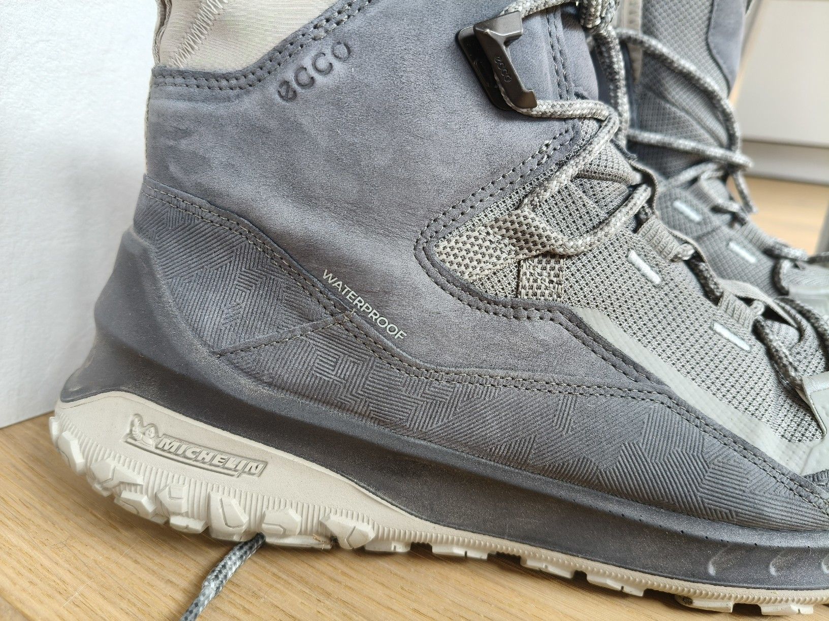 Ecco Chaussures hommes: Chaussures de randonnée 41 Ecco – D'occasion à Chamoson par Yuriyaa 1