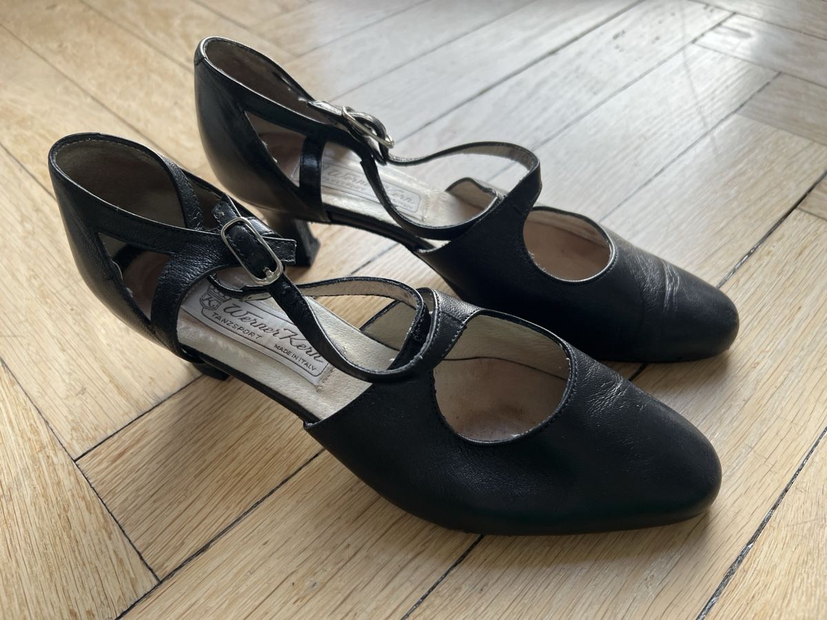 Scarpe da donna: Werner Kern Tanzschuhe Gr.5 – Usato da Basel venduto da ren_s6cy