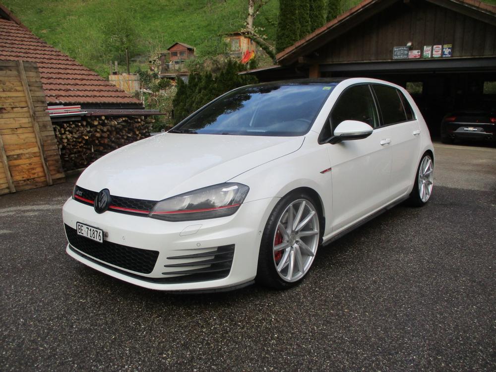 VW GOLF GTI 7 / 2015 / PERFORMANCE 230 PS FRISCH AB MFK