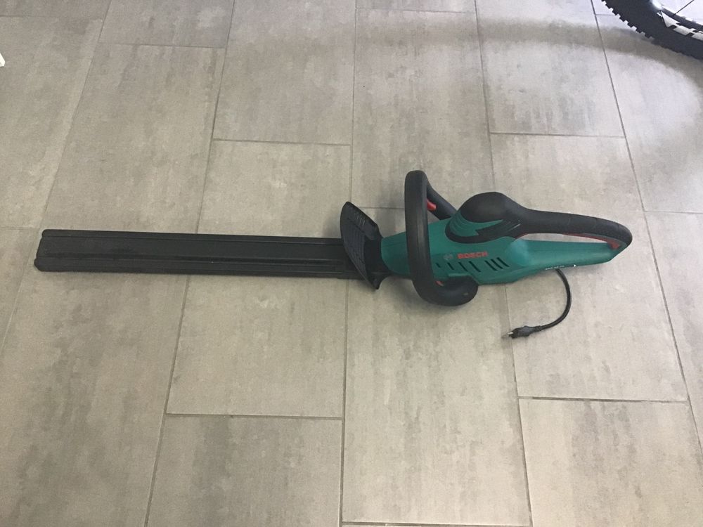 Elektrische Heckenschere Bosch AHS 4526 Kaufen auf Ricardo