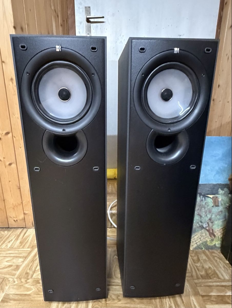 Kef Casse acustiche: Kef Speakers black used pair – Usato da Kilchberg ZH venduto da gil_d8km