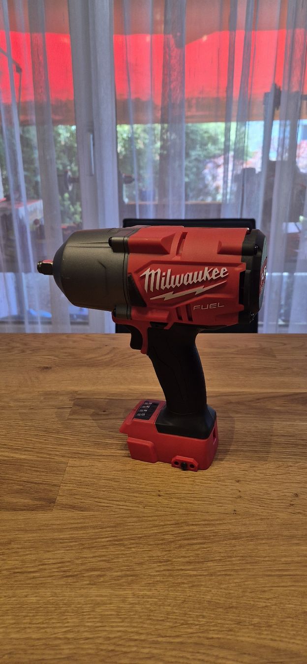 Milwaukee Tutti gli attrezzi: Milwaukee M18 FHIWF12 – Nuovo (secondo la descrizione) da Münchenbuchsee venduto da Svtgt500