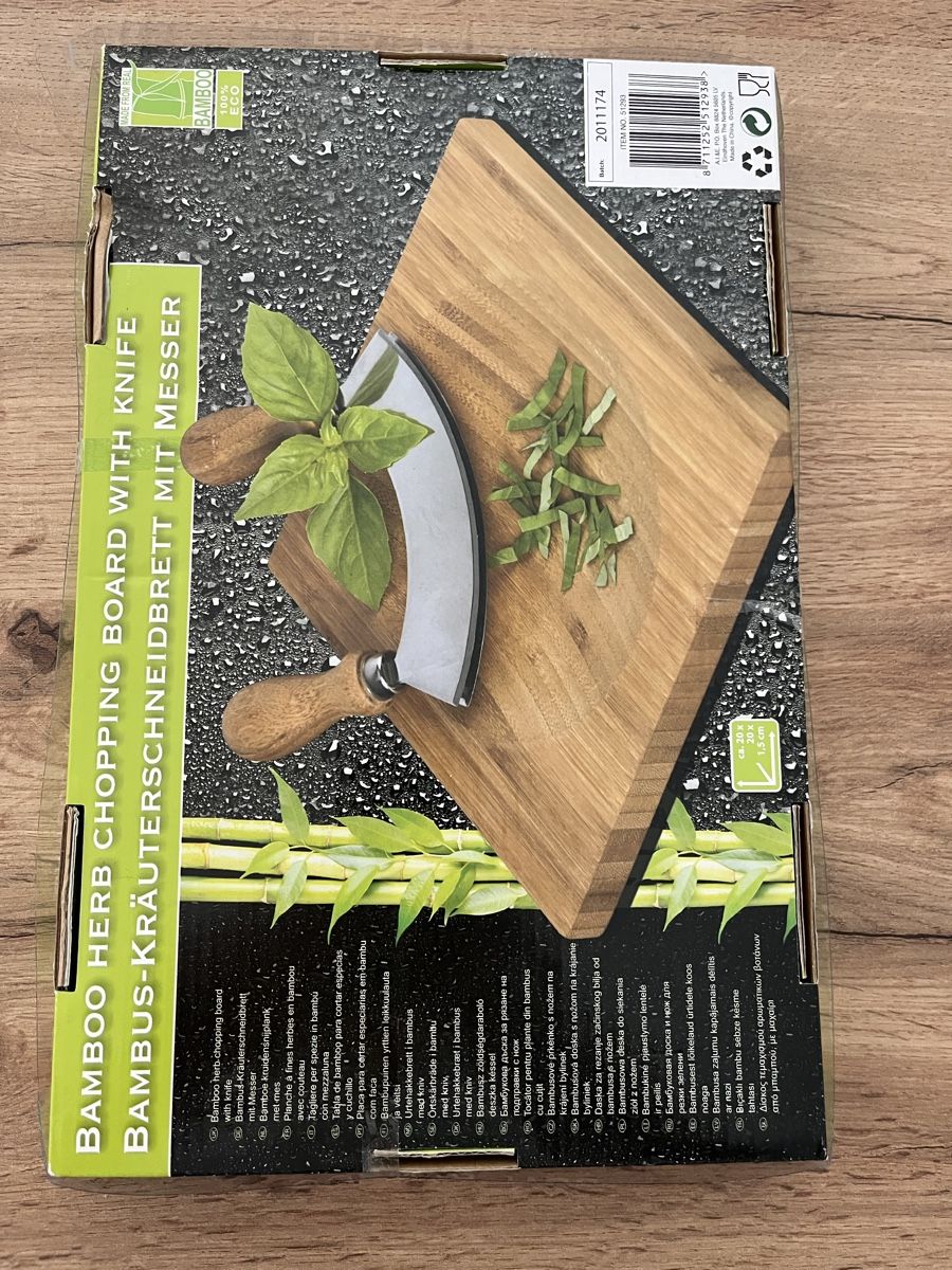 Elettrodomestici da cucina: Bambus Kräuterschneidegerät inkl. Brett – Nuovo e nell'imballaggio originale da Basel venduto da yaw_t2cm 1