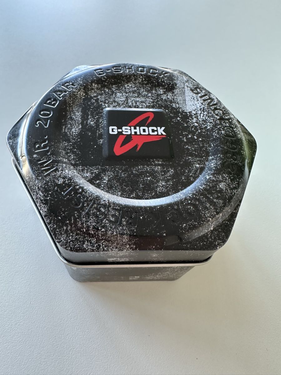 Casio Montres: Casio G-Shock GM-5600G-9ER  – Neuf avec emballage d'origine à Les Acacias par Njatit 2