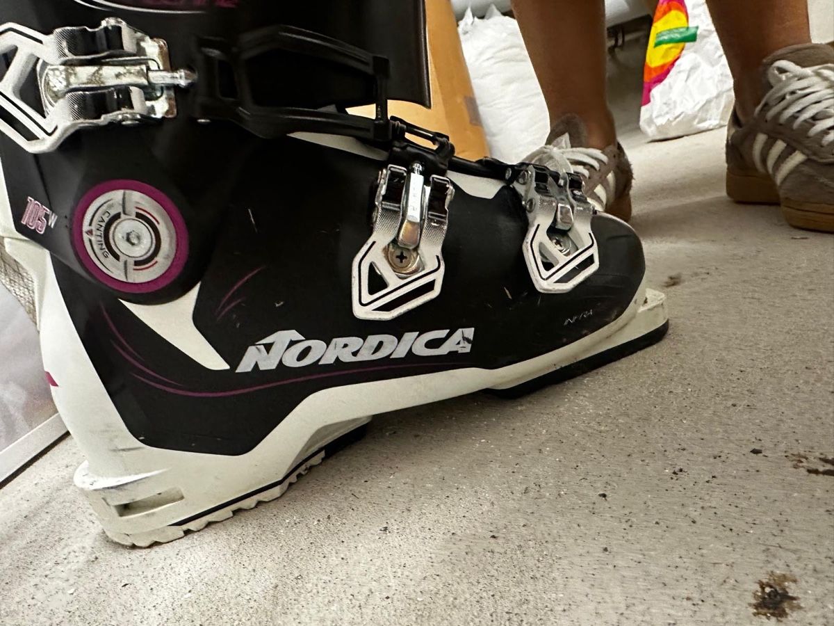 Damenschuhe: Ski + Skischuhe  – Gebraucht aus Zürich von kar_ytx2 2