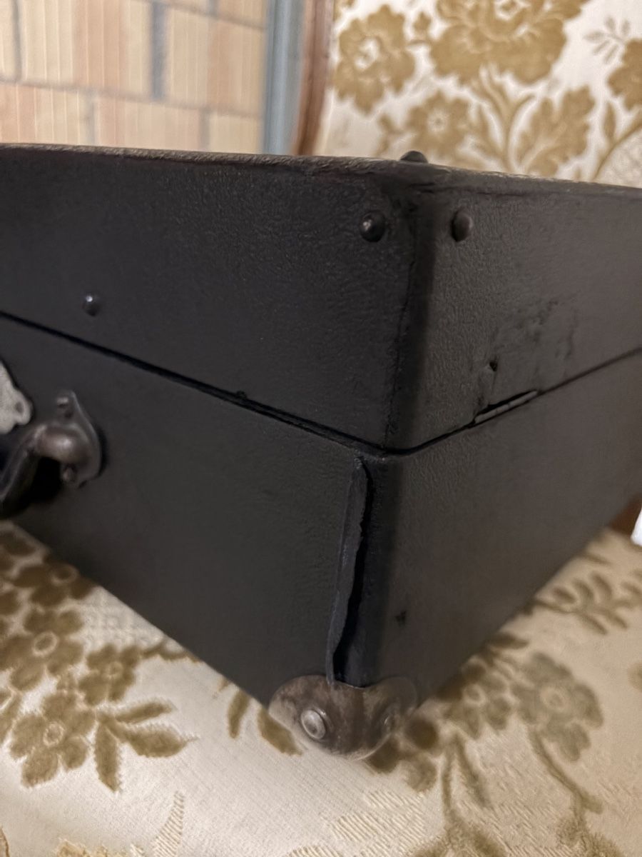 Plattenspieler: Portables Grammophon / Phonograph – Gebraucht aus Winterthur von emi_cgg7 2
