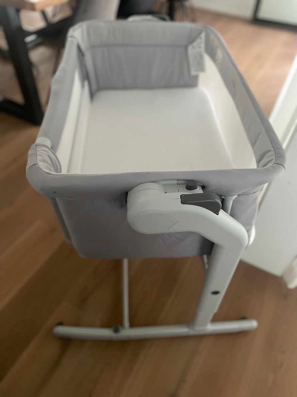 Chicco Letti: Chicco Beistellbett Next2Me Magic Evo grey mist – Usato da Frick venduto da S_Richi 2