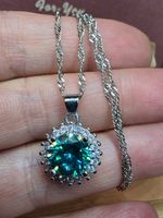 Collier argent avec zircons