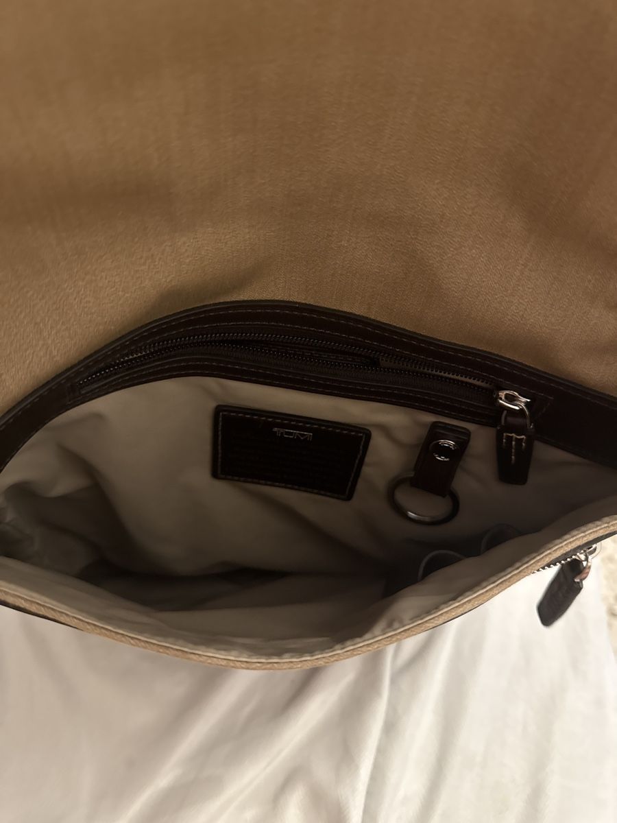Tumi Borse: Tumi Laptop Bag – Usato da Chêne-Bougeries venduto da Avion2014 2