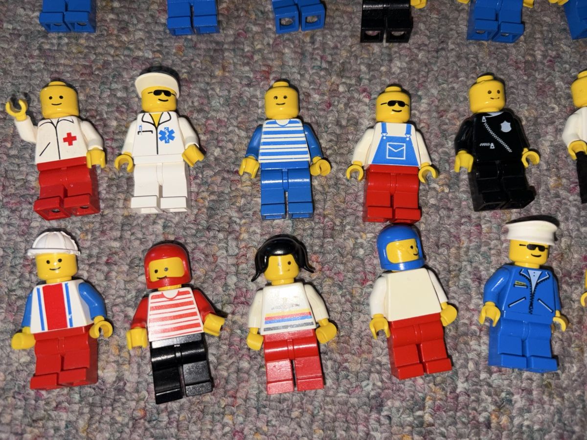 Lego Giocattoli: 56 x Lego Figuren, space , SBB , koch, polizei – Usato da Sevelen venduto da gsandax 8
