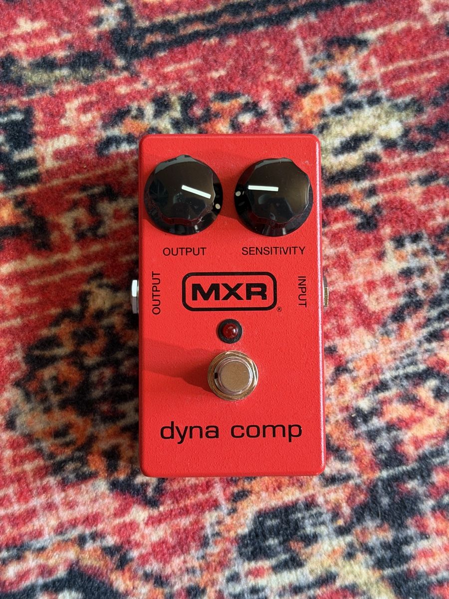 Musikinstrumente: MXR Dyna Comp Compressor Pedal Red Good Condition – Gebraucht aus Bussigny von MusicMan89